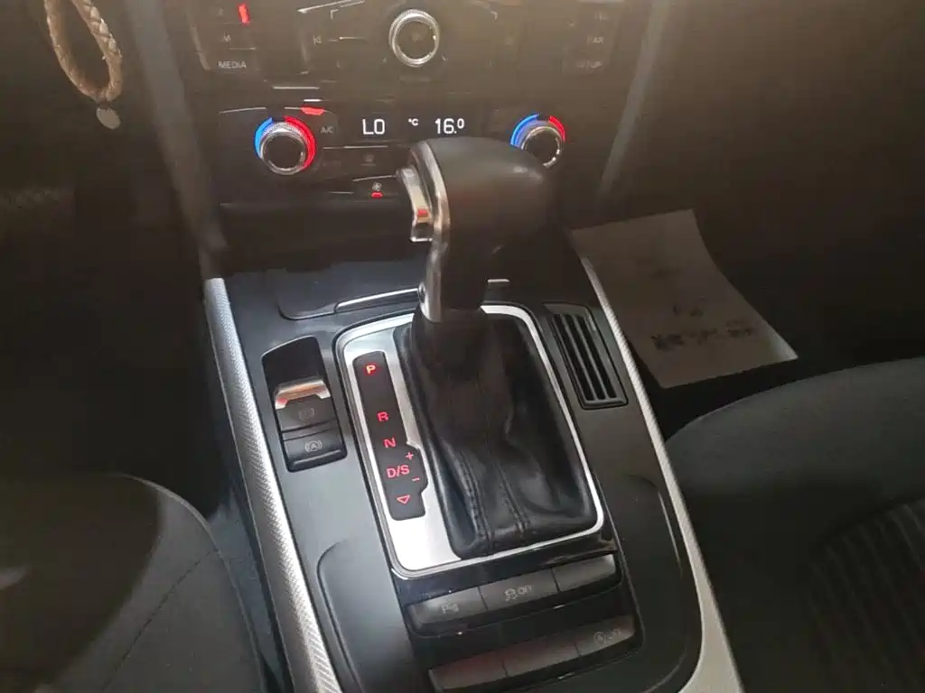 Audi A4L — миниатюра 14