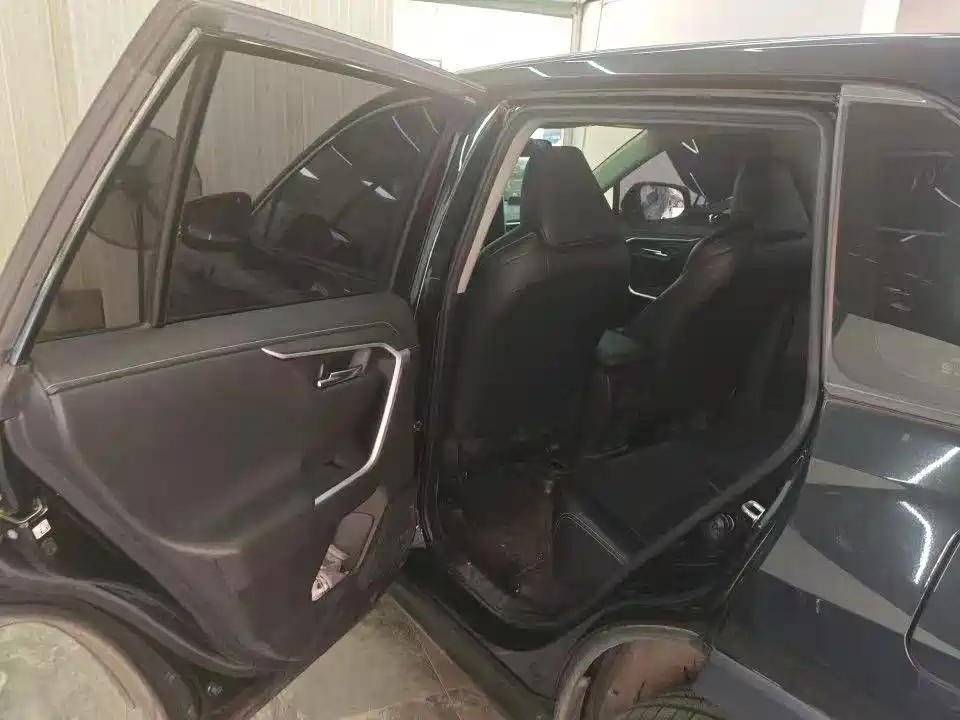 Toyota Wildlander — миниатюра 5