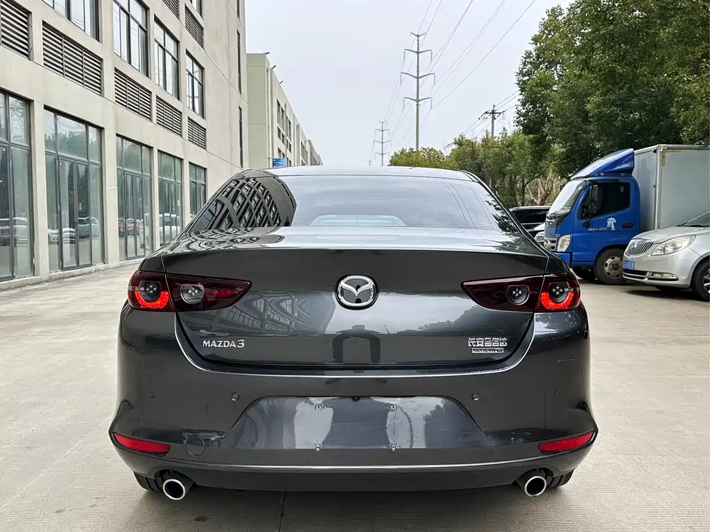 MAZDA 3 ANGKESAILA