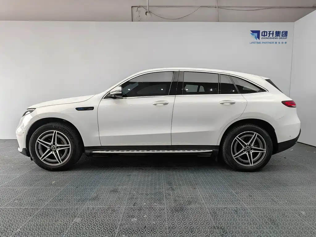 Mercedes-Benz EQC — миниатюра 7
