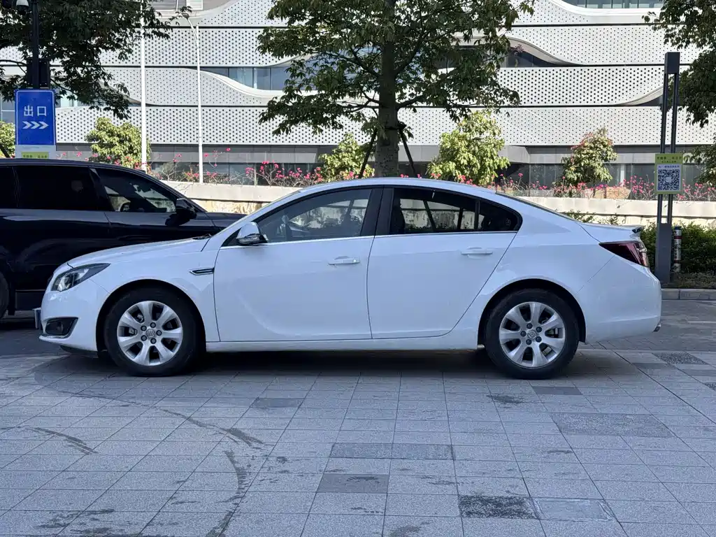 Buick Regal — миниатюра 9