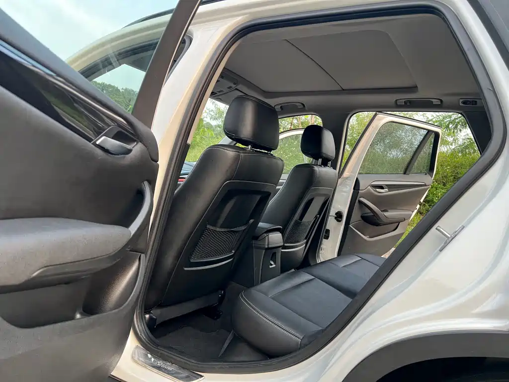 BMW X1 — миниатюра 9