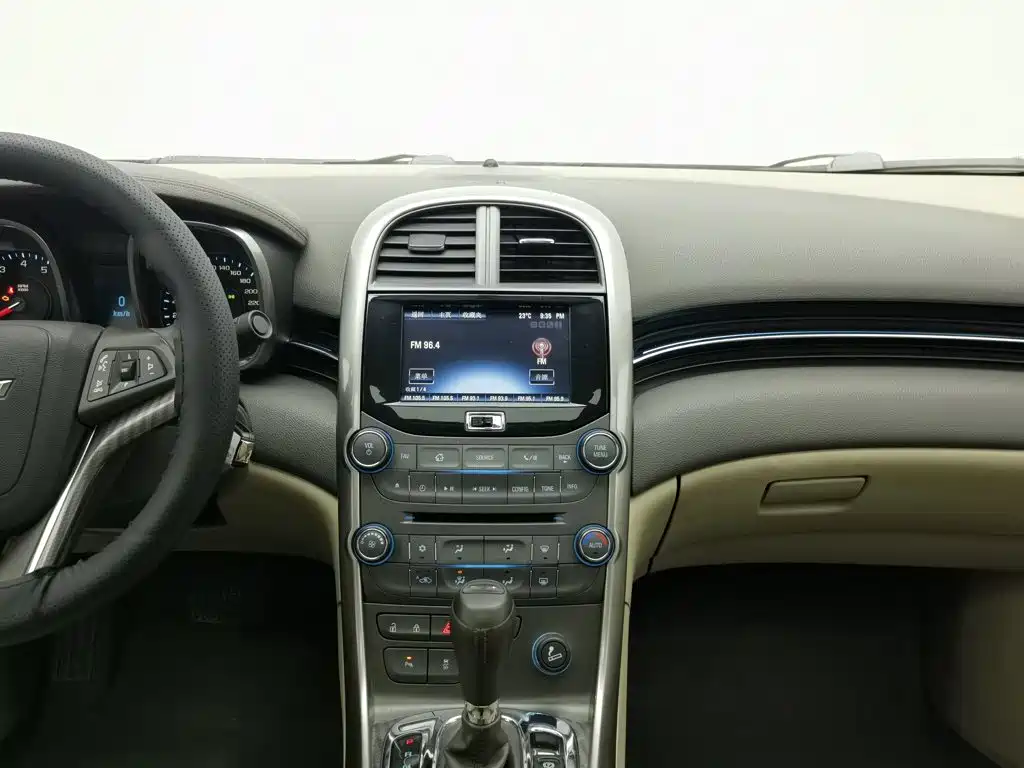 Chevrolet Malibu — миниатюра 12