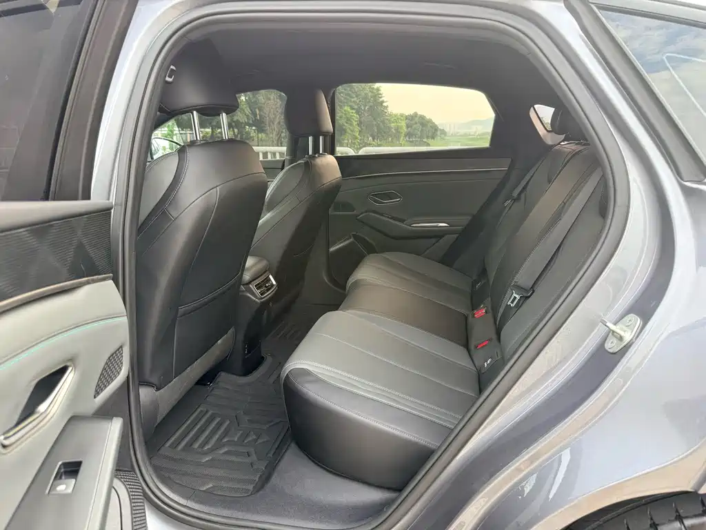 BYD Qin L — миниатюра 8