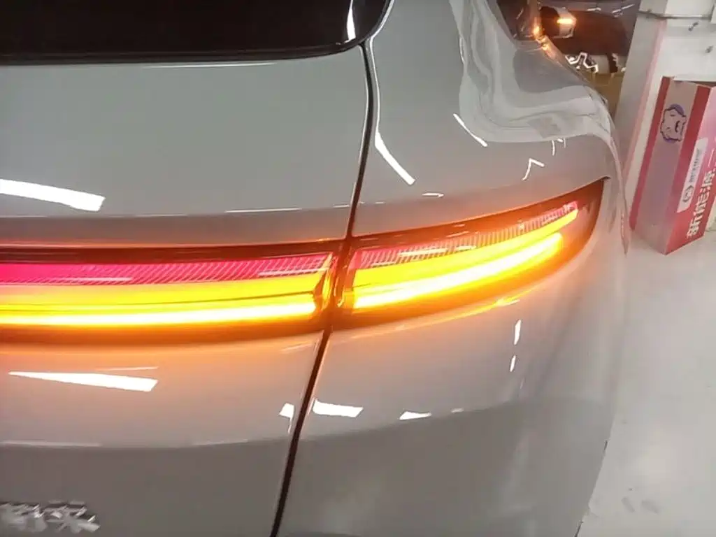 NIO ET5T — миниатюра 8