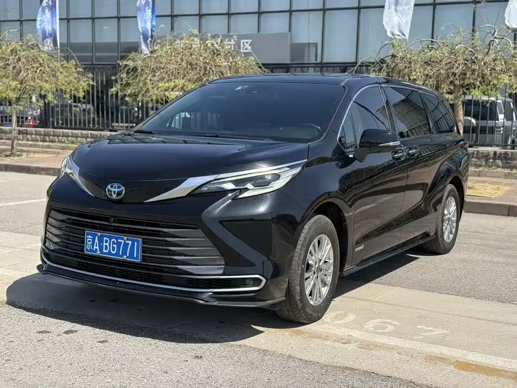 Toyota Sienna 2022