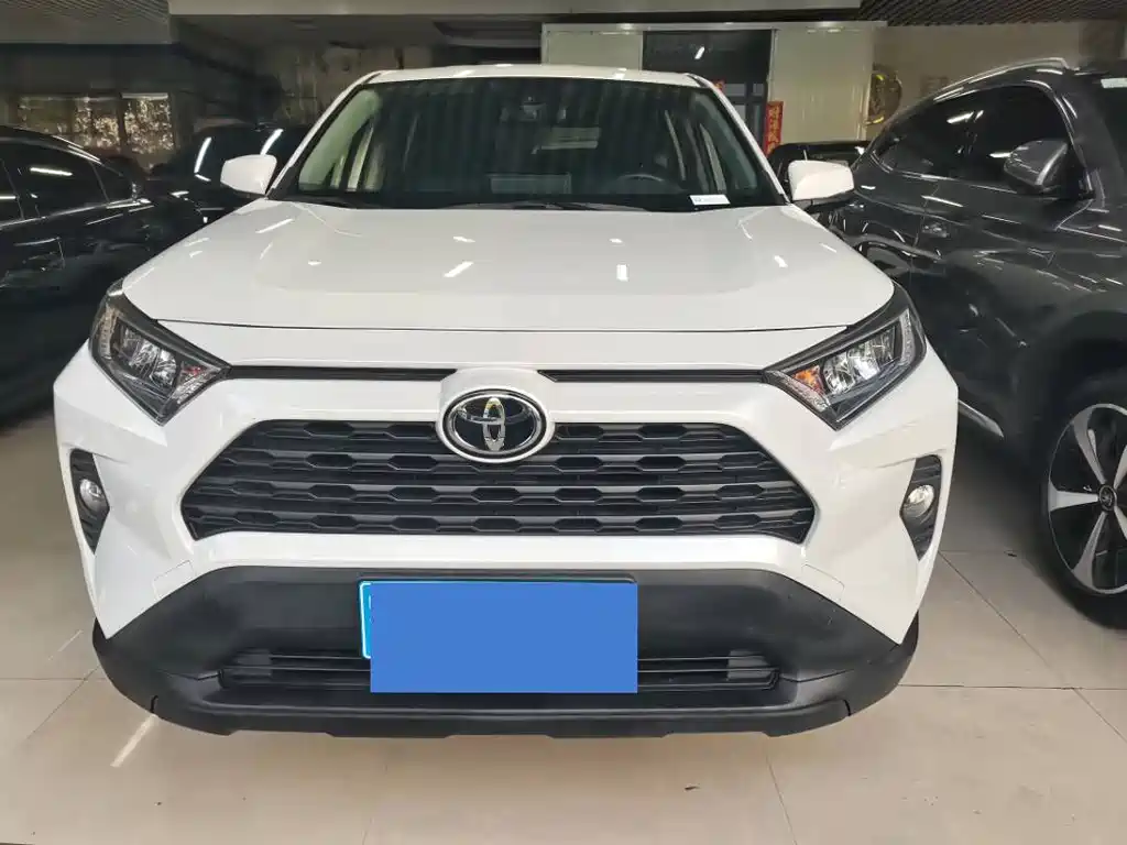Toyota RAV4 — миниатюра 2