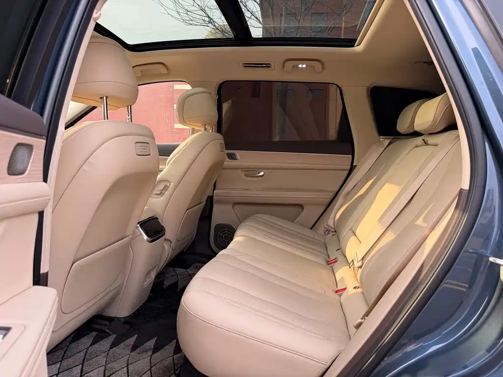 AITO ASK THE WORLD M7