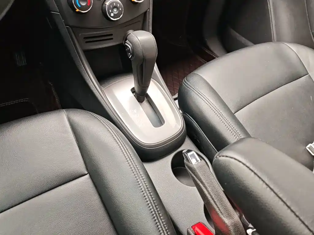 Chevrolet Trax — миниатюра 14