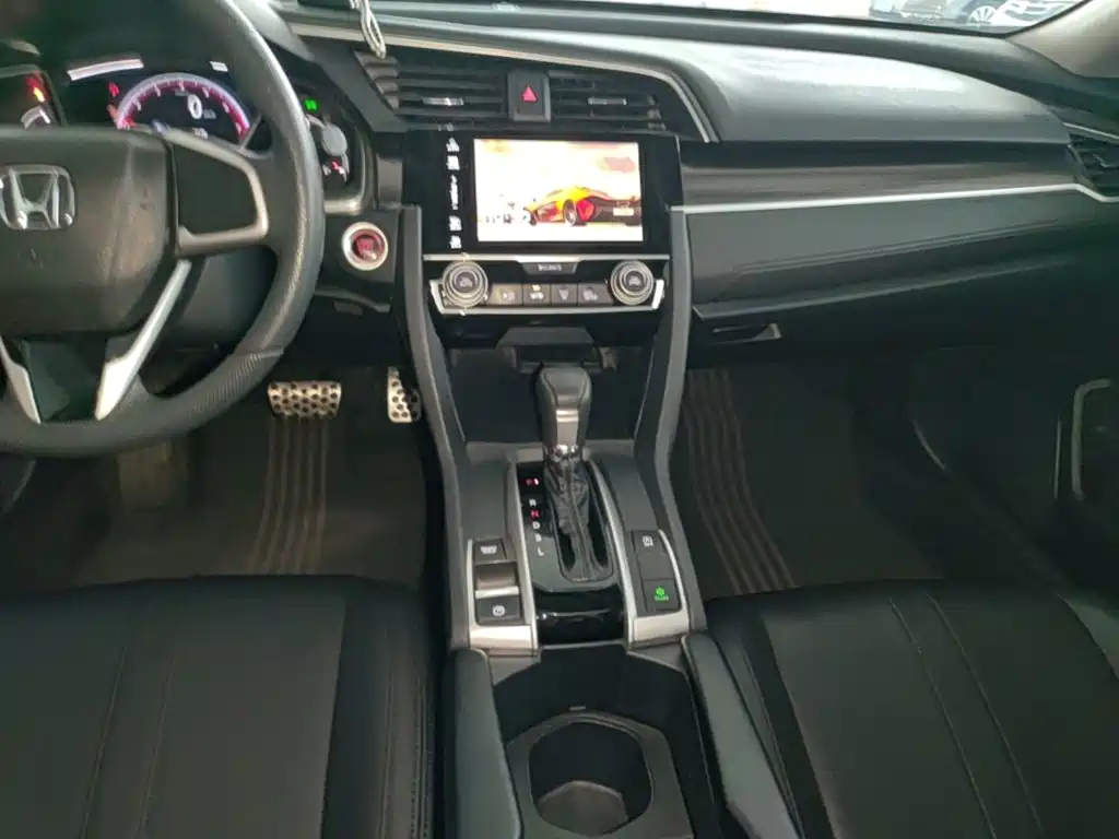 Honda Civic — миниатюра 13
