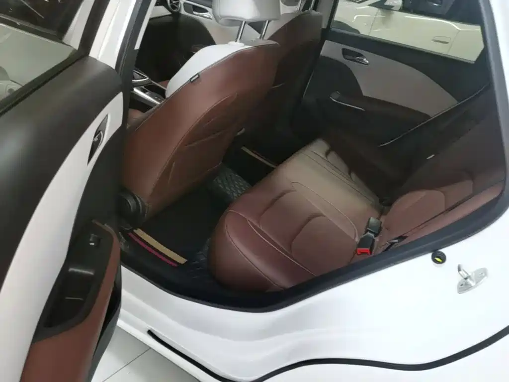 Chevrolet Monza — миниатюра 17