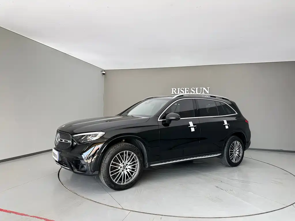 Mercedes-Benz GLC 2023