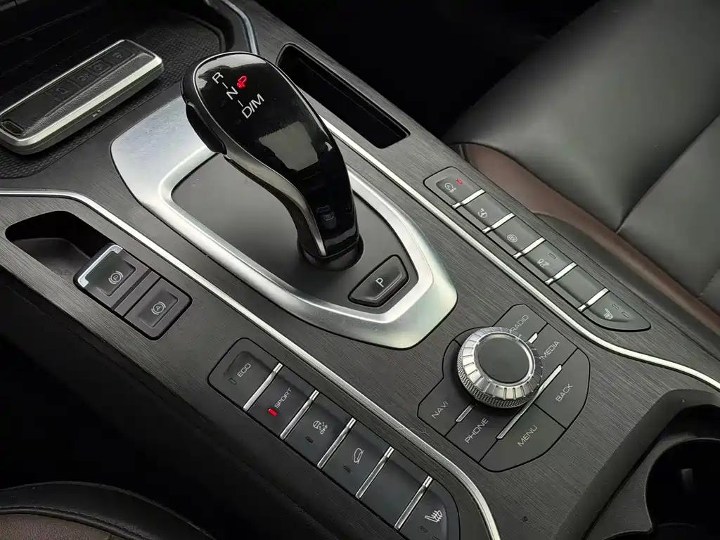 WEI PAI WEI BRAND VV5