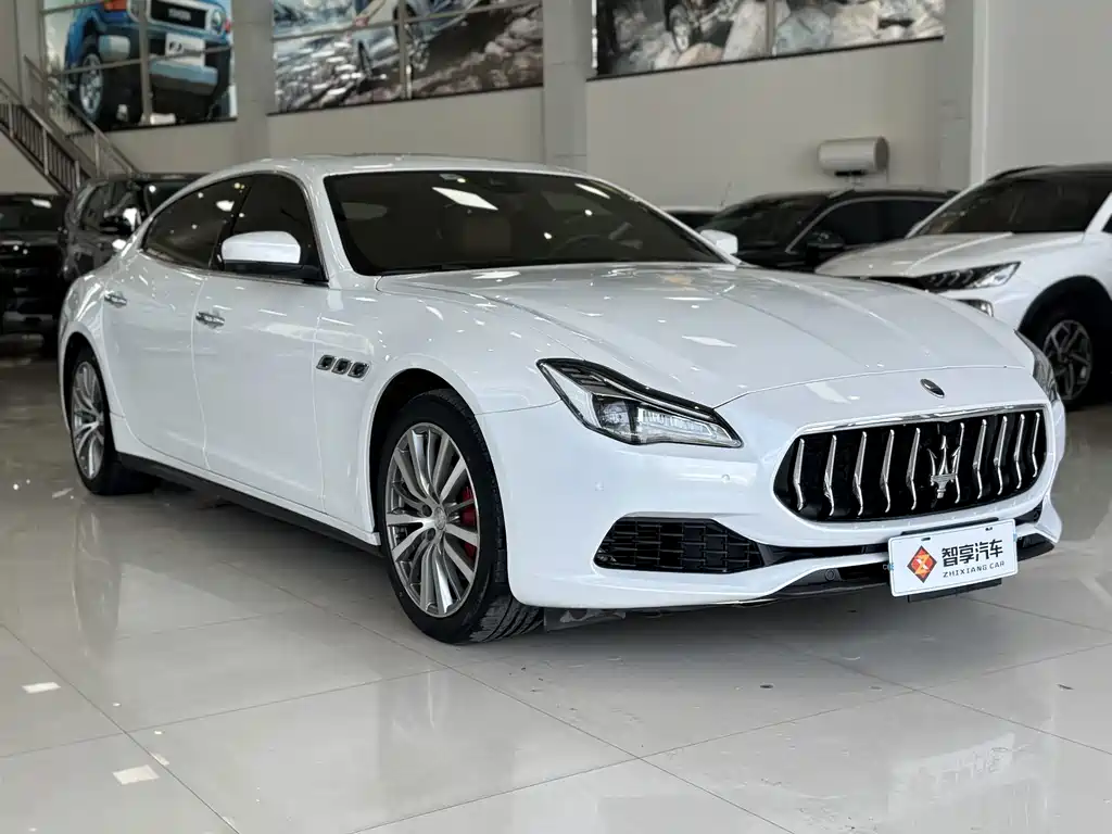 Maserati Quattroporte — миниатюра 3