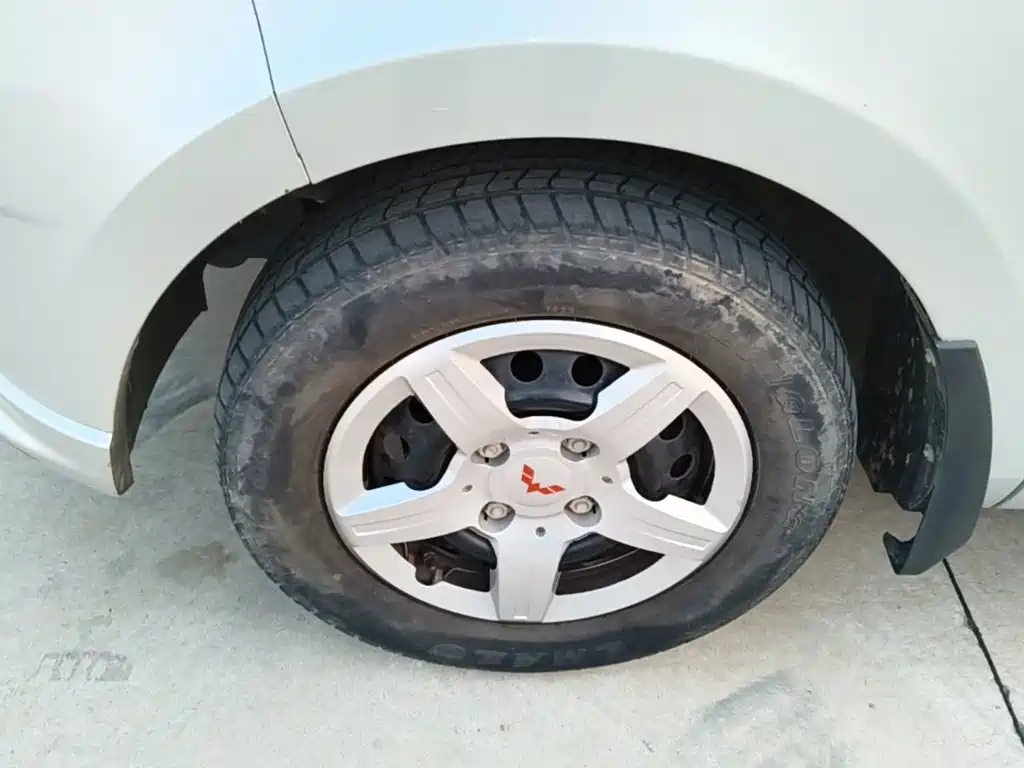 Wuling Hongguang — миниатюра 23