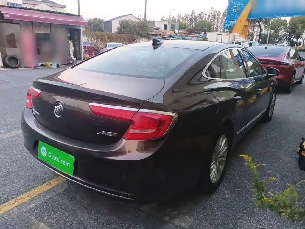 Buick LaCrosse — миниатюра 7