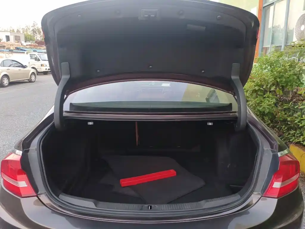 Buick LaCrosse — миниатюра 19