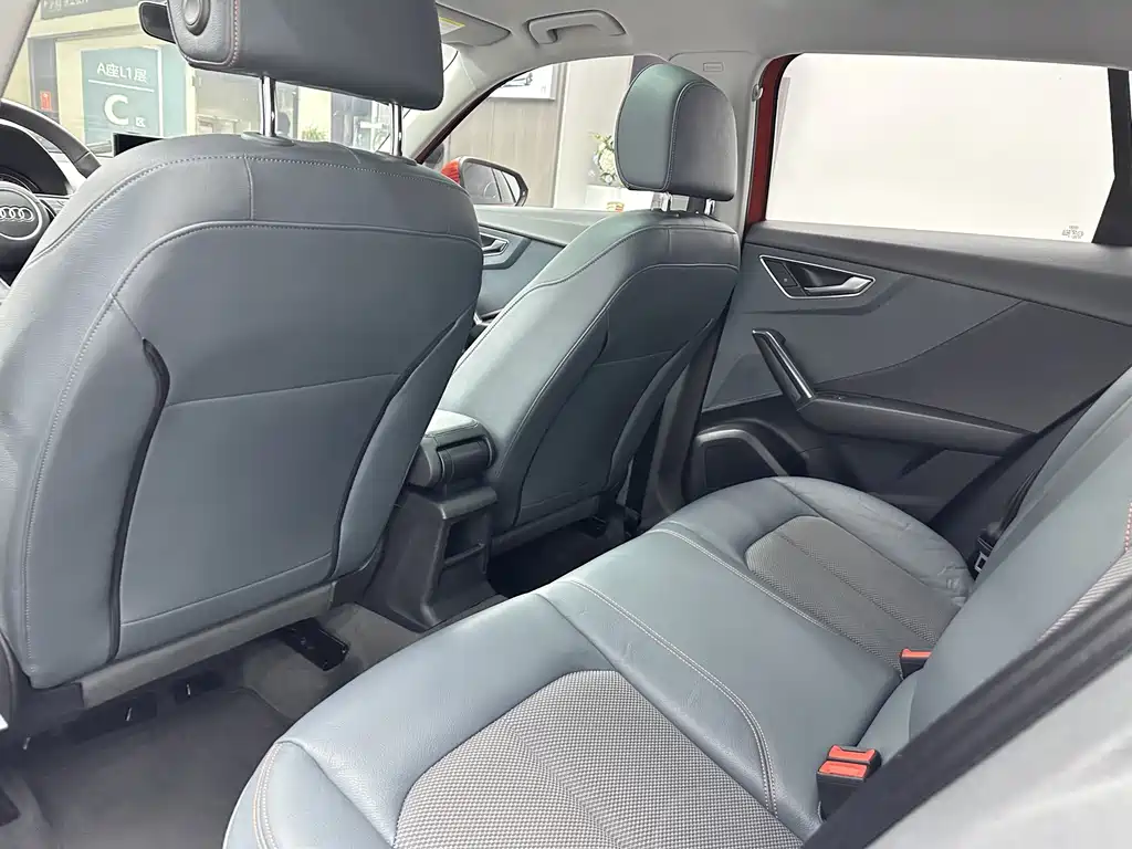 Audi Q2L — миниатюра 14