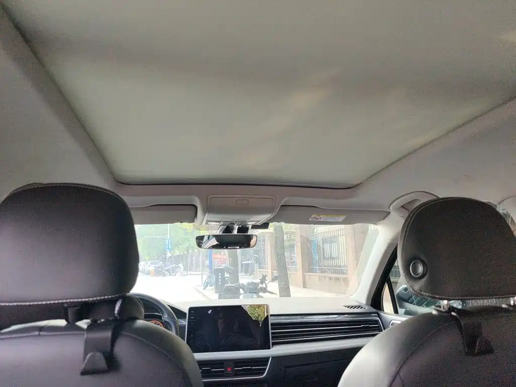 Volkswagen Tiguan L — миниатюра 14