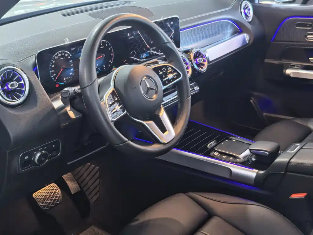 Mercedes-Benz GLB — миниатюра 4
