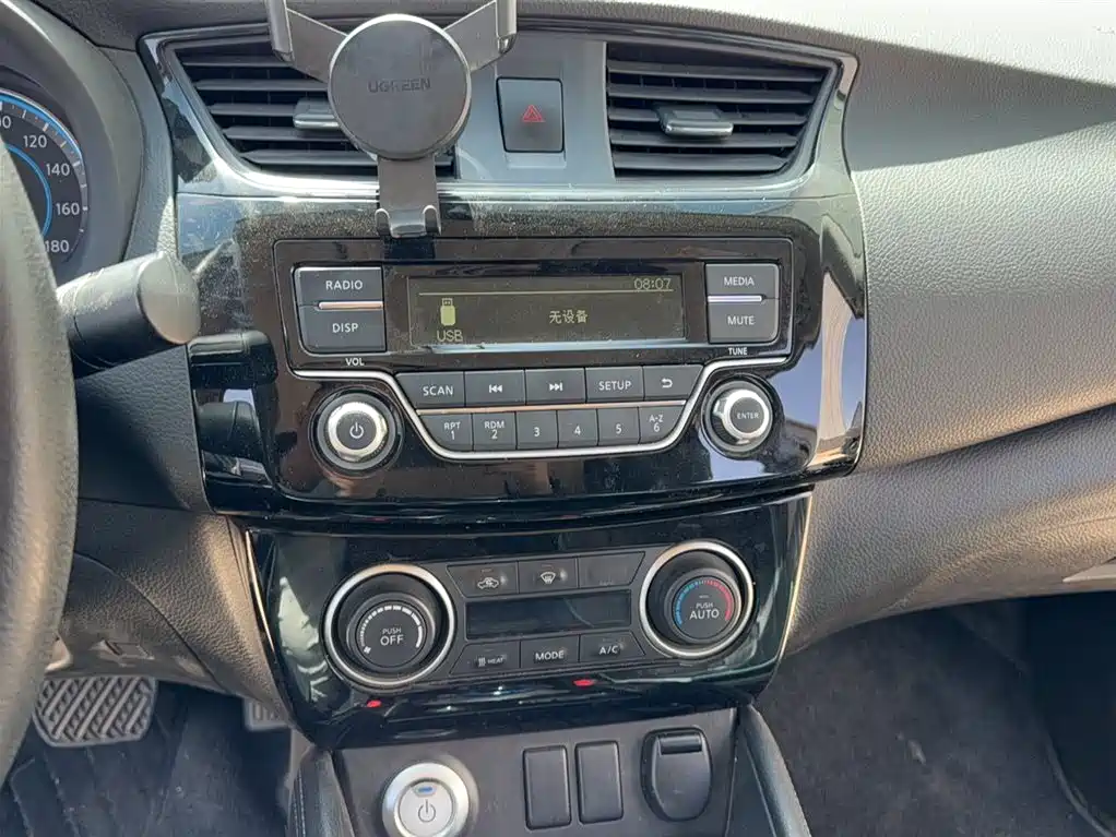Nissan Sylphy EV — миниатюра 6