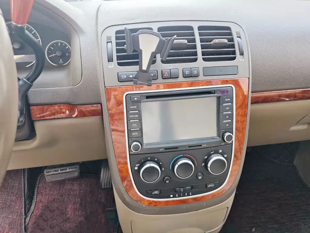 Buick GL8 — миниатюра 11