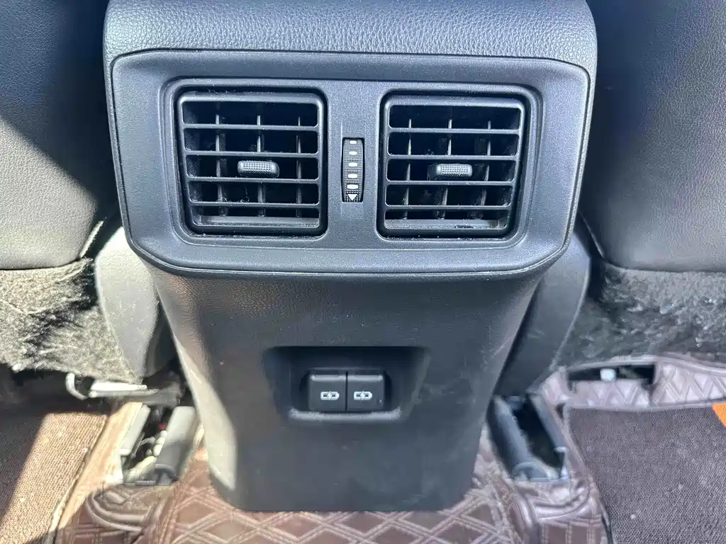 Toyota Wildlander — миниатюра 12
