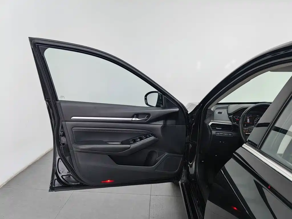 Nissan Teana — миниатюра 8