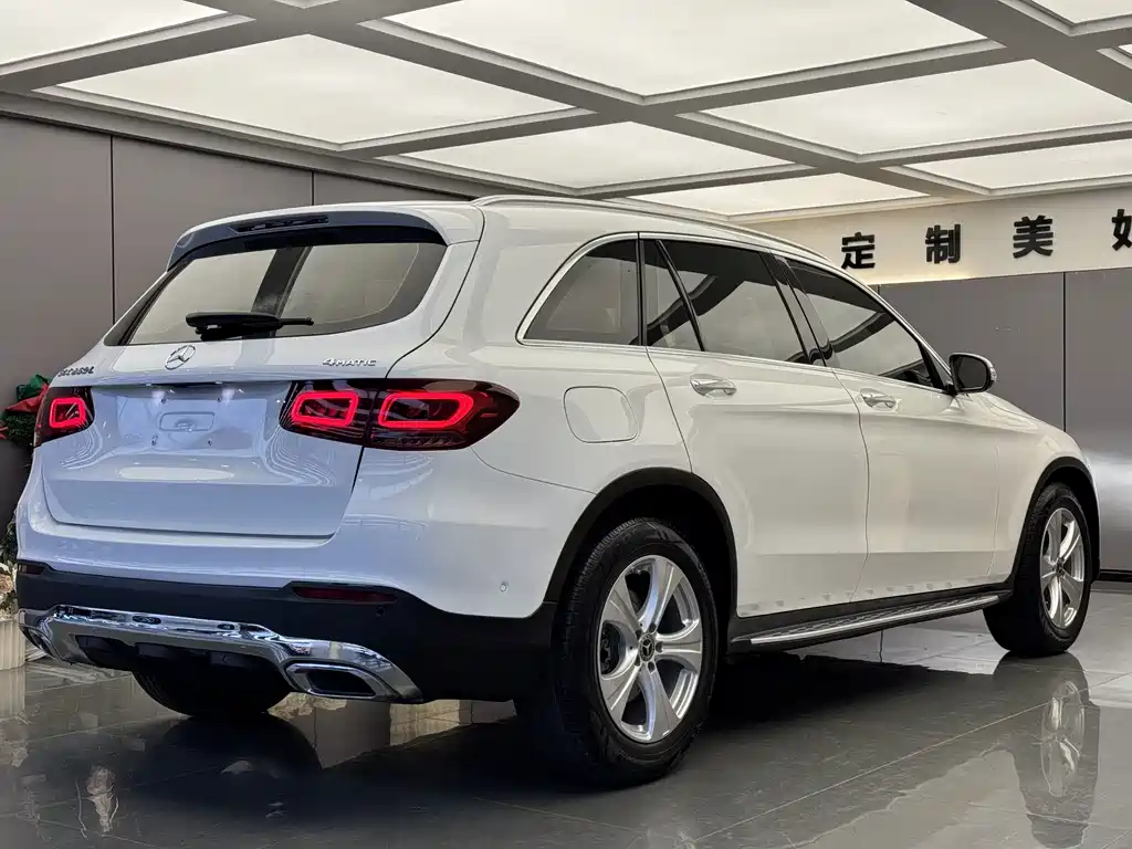 Mercedes-Benz GLC — миниатюра 12