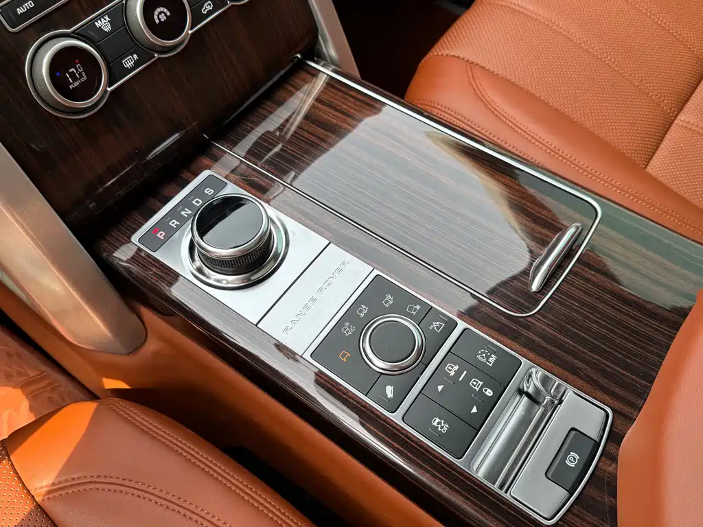 Land Rover Range Rover 3.0 SC V6 Vogue, фото 17