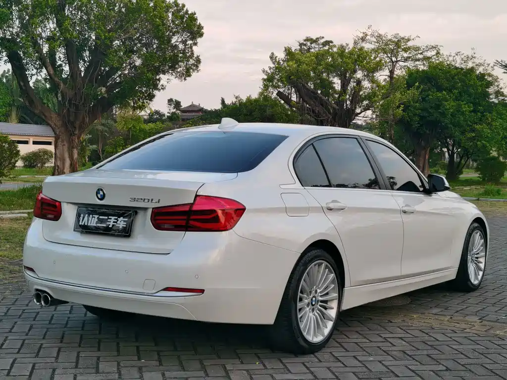 BMW 3 Series — миниатюра 5