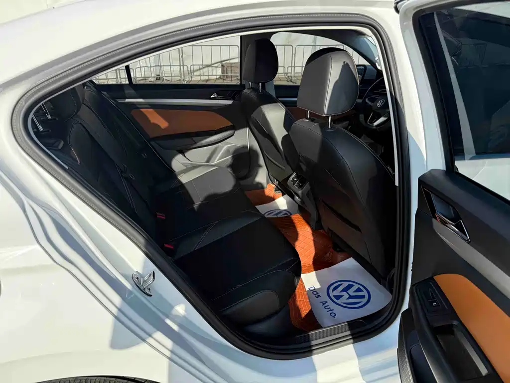 Volkswagen Bora — миниатюра 5