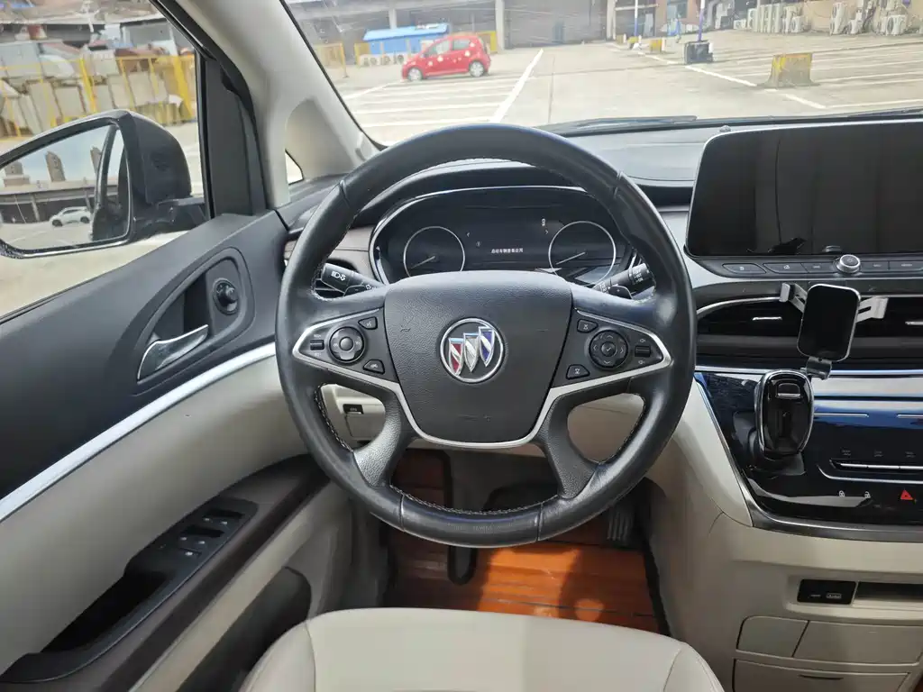 Buick GL8 — миниатюра 11