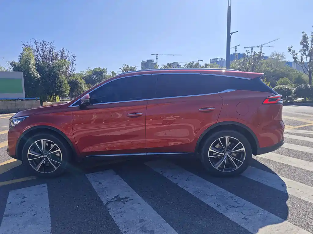 BYD Tang New Energy — миниатюра 4