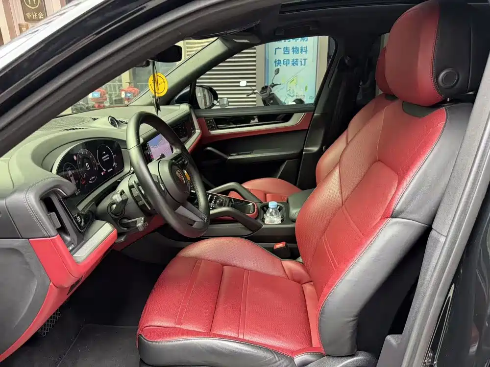 Porsche Cayenne — миниатюра 6