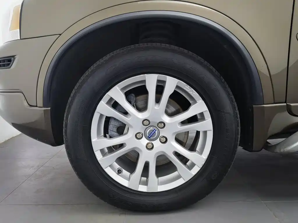 Volvo XC Classic — миниатюра 17