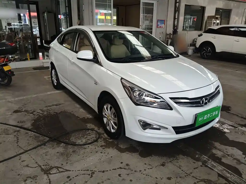 Hyundai Verna — миниатюра 4