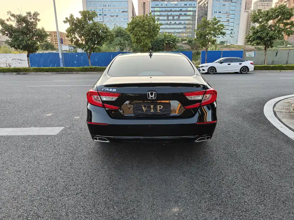 Honda Accord — миниатюра 6