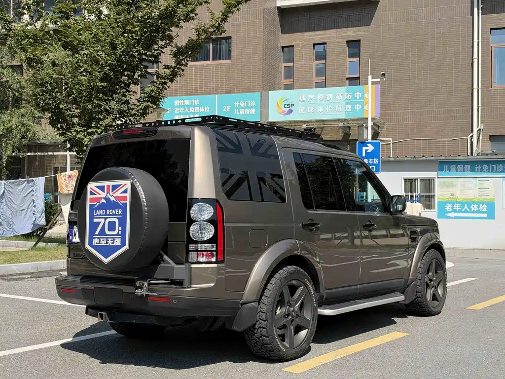Land Rover Discovery — миниатюра 6