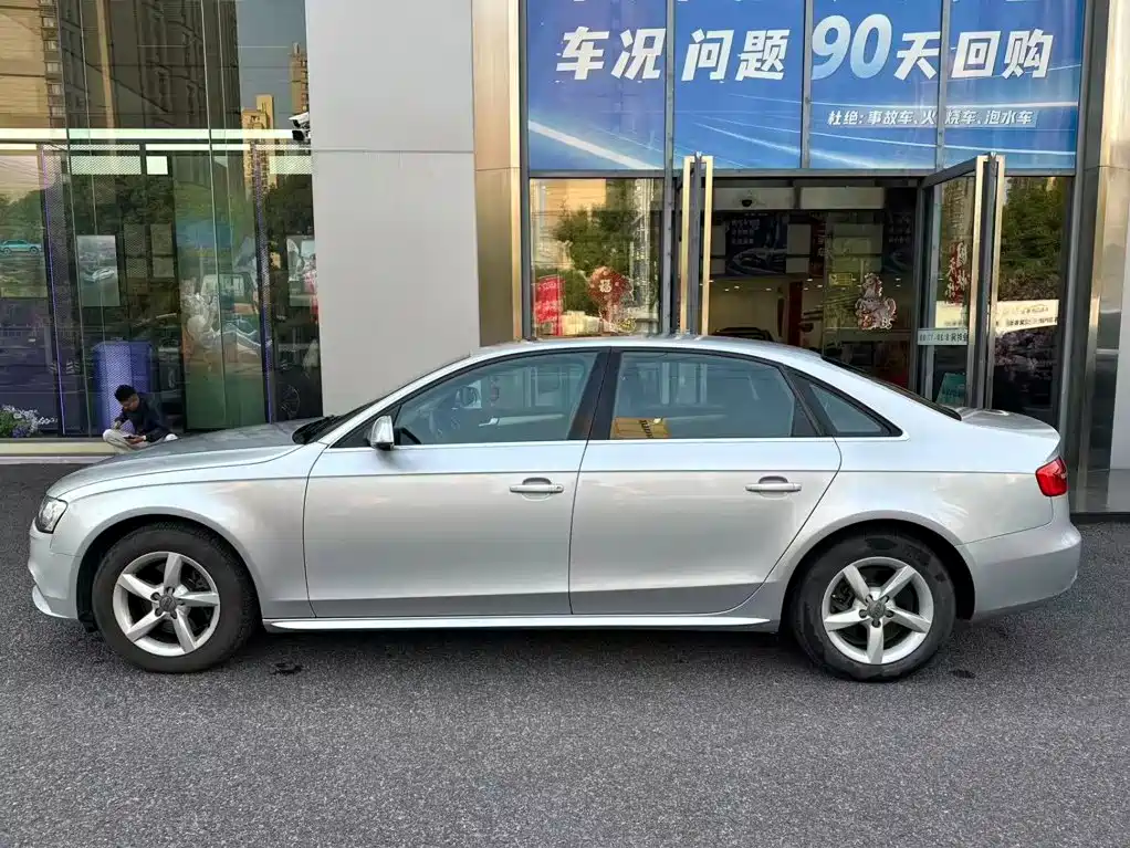 Audi A4L — миниатюра 5