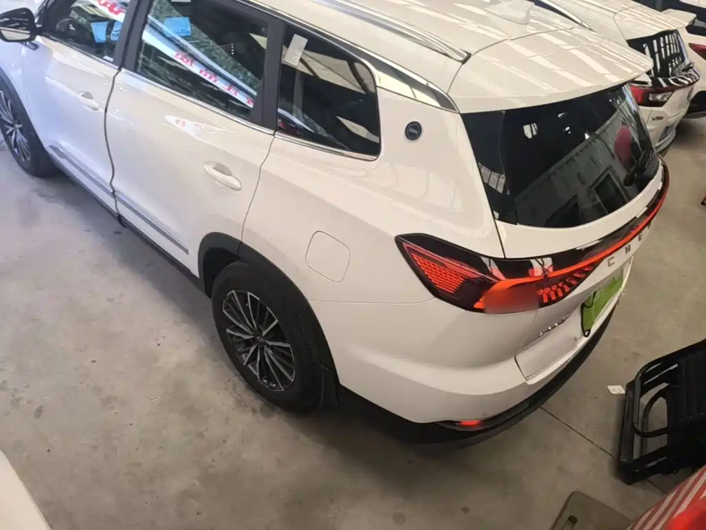 Chery Tiggo 8 PRO — миниатюра 5