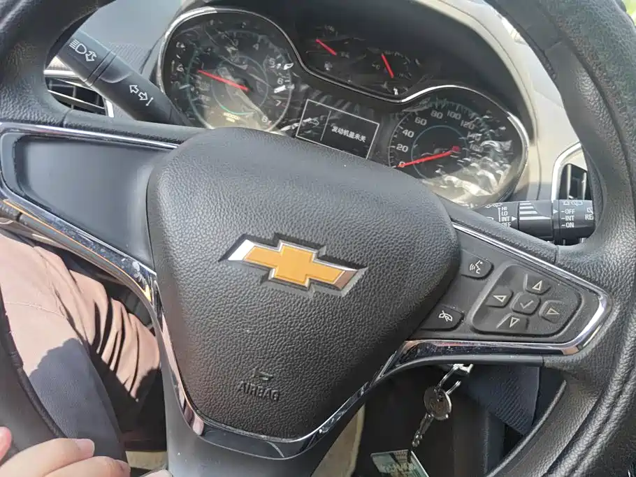 Chevrolet Cruze — миниатюра 15