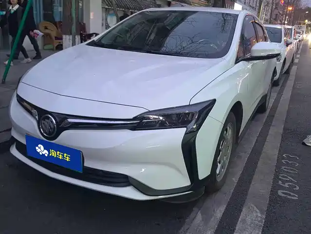 BUICK SLIGHTLY BLUE 6 2024