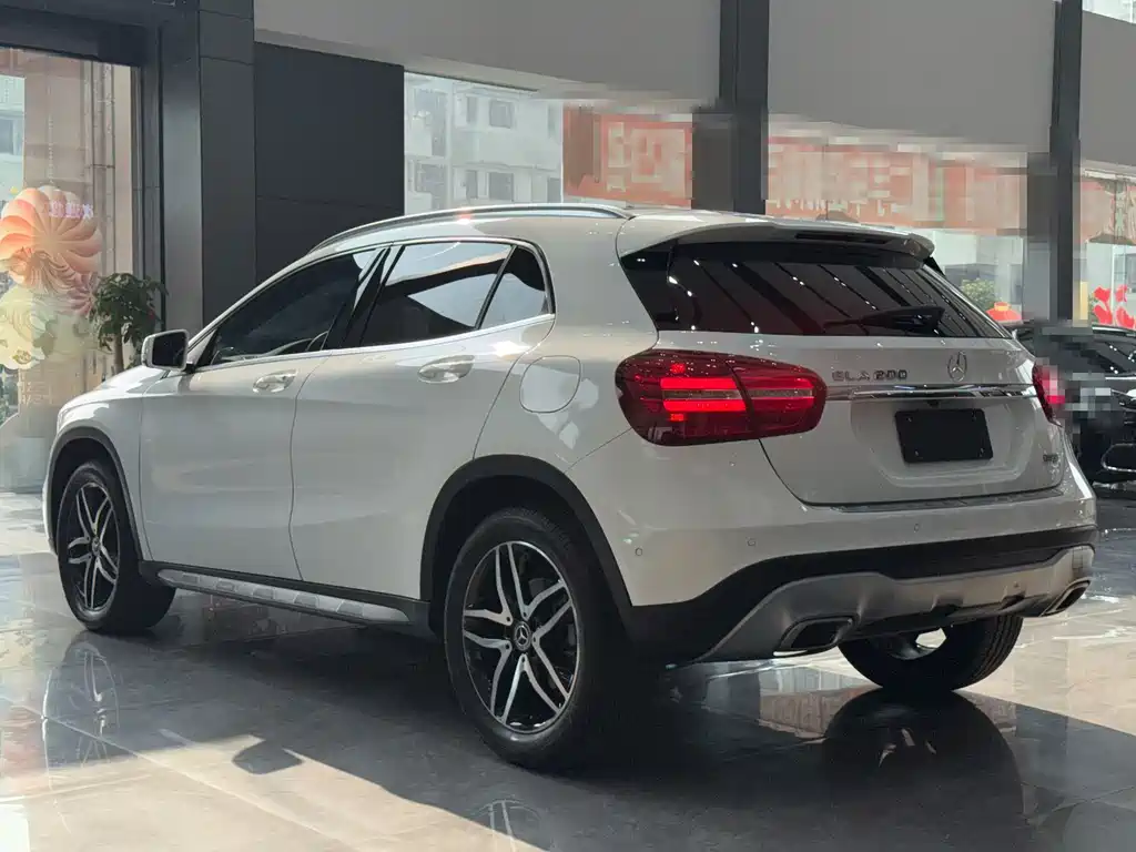 Mercedes-Benz GLA — миниатюра 8