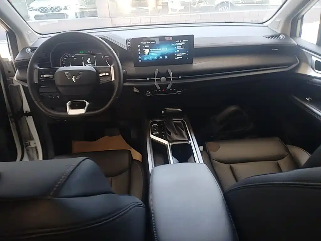 Wuling Jiachen — миниатюра 10