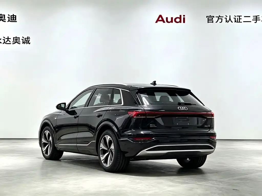 Audi Q6L e-tron — миниатюра 2
