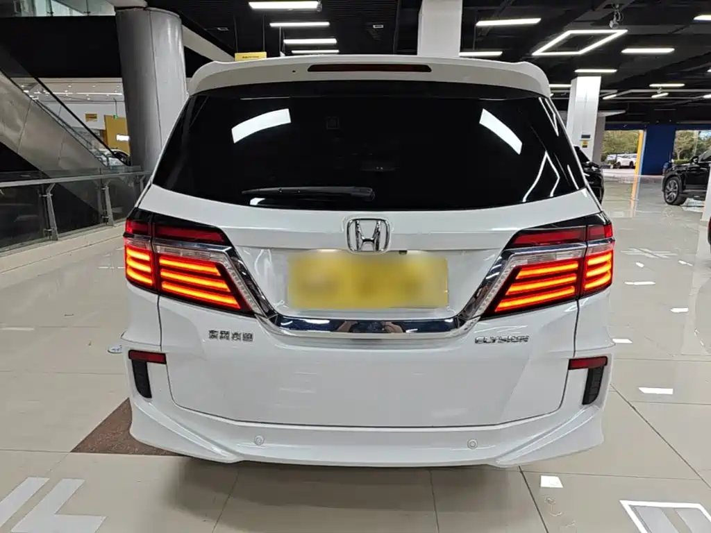 Honda Elysion — миниатюра 6