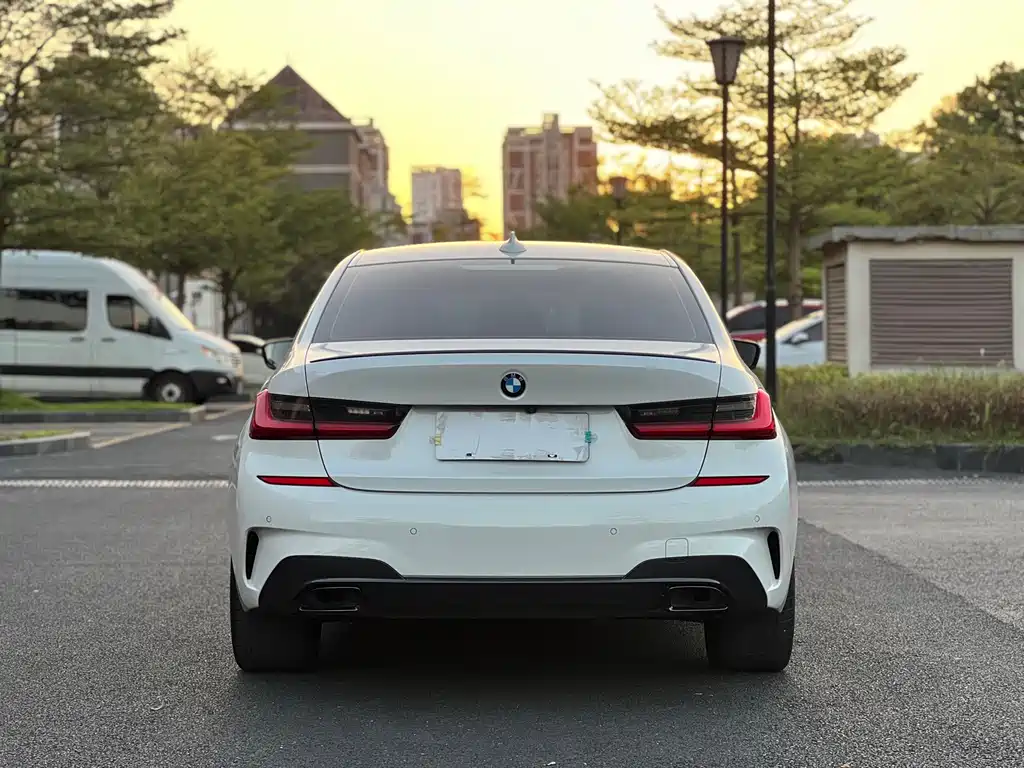BMW 3 Series — миниатюра 5