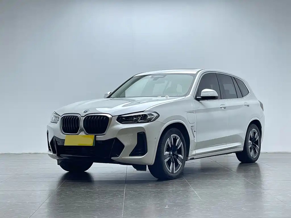 BMW iX3 2022