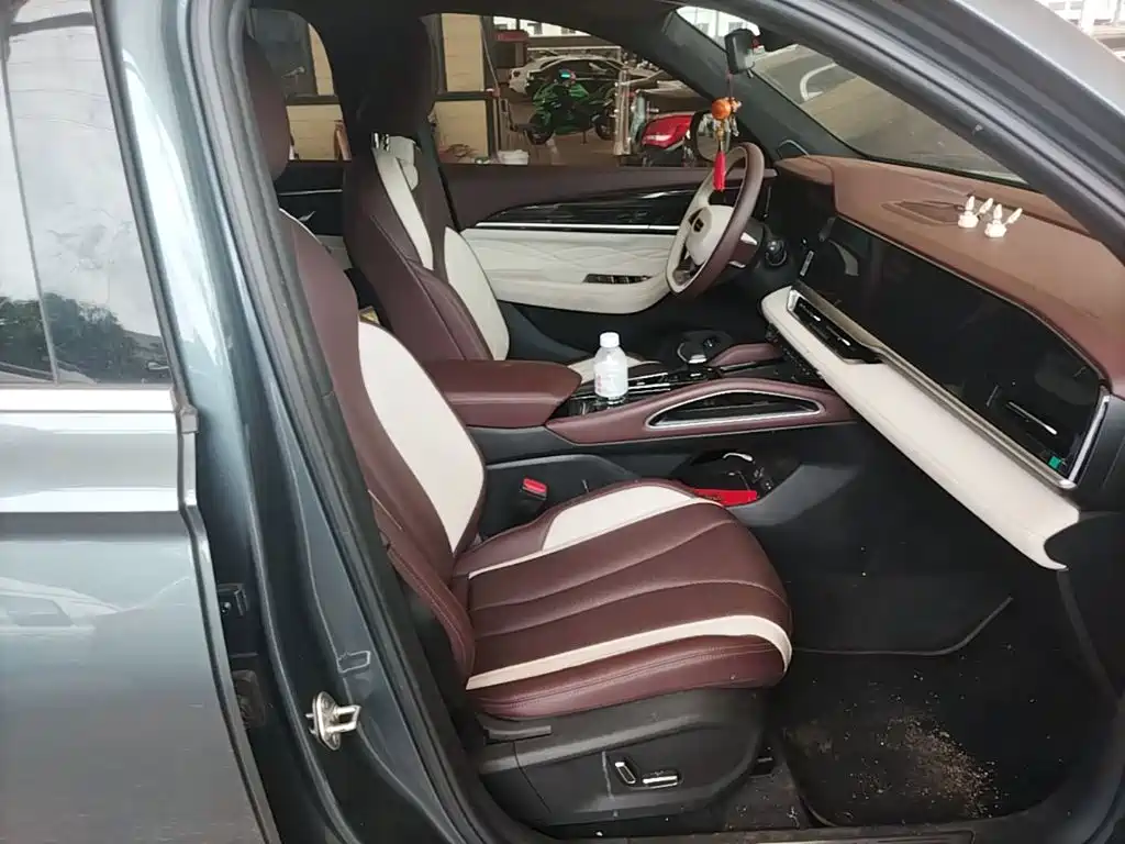 Geely Xingyue L — миниатюра 25